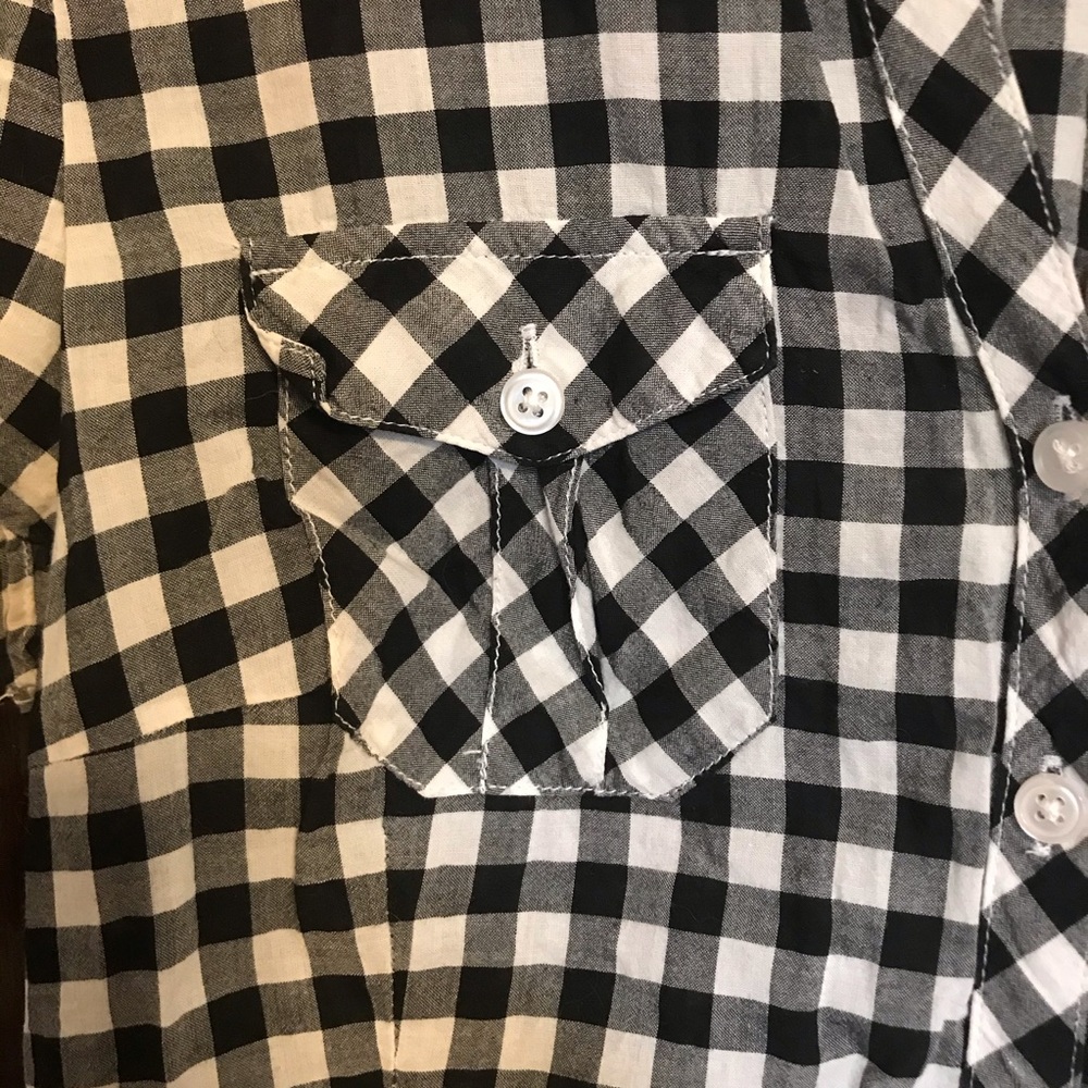 B&W gingham button up - Picture 2 of 5
